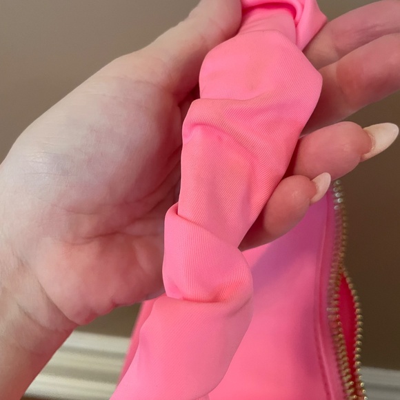 Stoney Clover Lane Bubblegum Scrunch Handle Bag - Picture 3 of 4